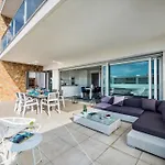 아파트 Lovely Modern With Pool 알부페이라