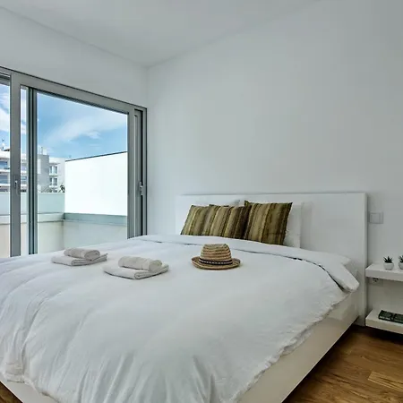 Lovely Modern With Pool Apartament *