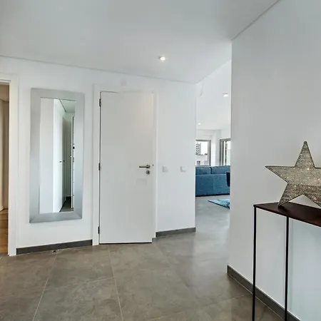 Lovely Modern With Pool Apartament