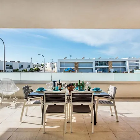 Lovely Modern With Pool Албуфейра