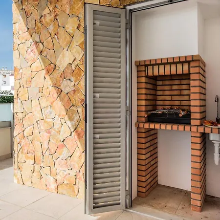 Lovely Modern With Pool شقة البوفيرا