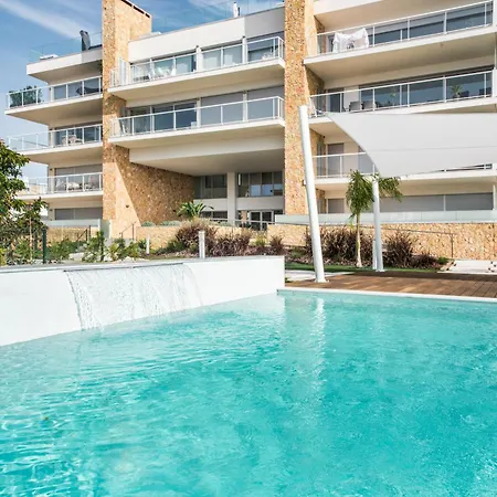 Lovely Modern With Pool Апартаменты Албуфейра