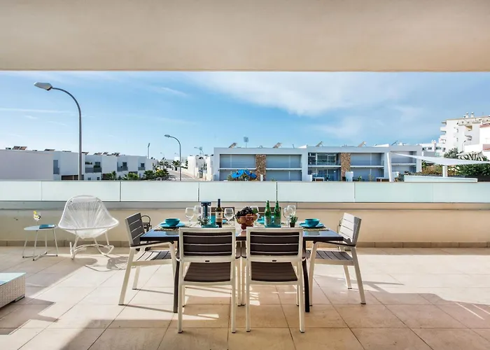 Apartamento Lovely Modern With Pool Albufeira