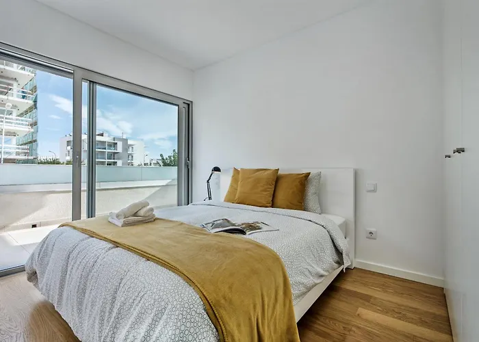 Lovely Modern With Pool Apartamento *