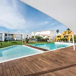Lovely Modern With Pool דירה אלבופיירה