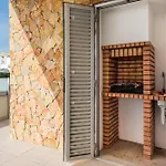 Lovely Modern With Pool דירה *