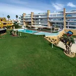 דירה Lovely Modern With Pool אלבופיירה