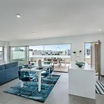 Apartamento Lovely Modern With Pool Albufeira