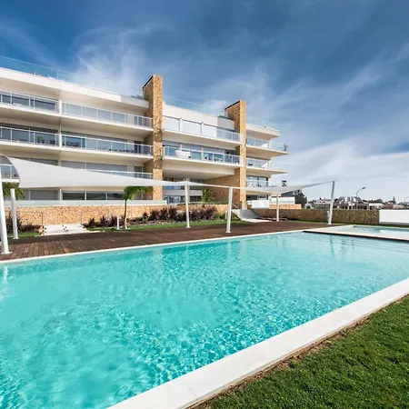 Apartamento Lovely Modern With Pool