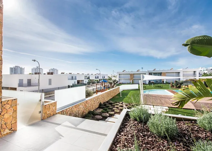 Апартаменты Lovely Modern With Pool *