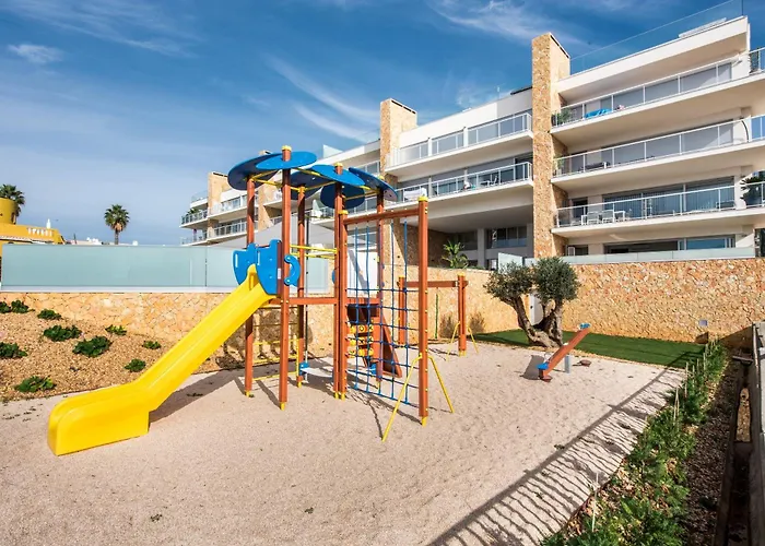 Lovely Modern With Pool * Албуфейра